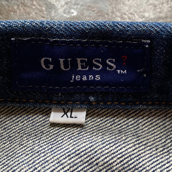 GUESS Denim Trucker Jacket ~ Medium Wash Blue Jean ~ Silver Buttons ~ XL - Picture 13 of 16